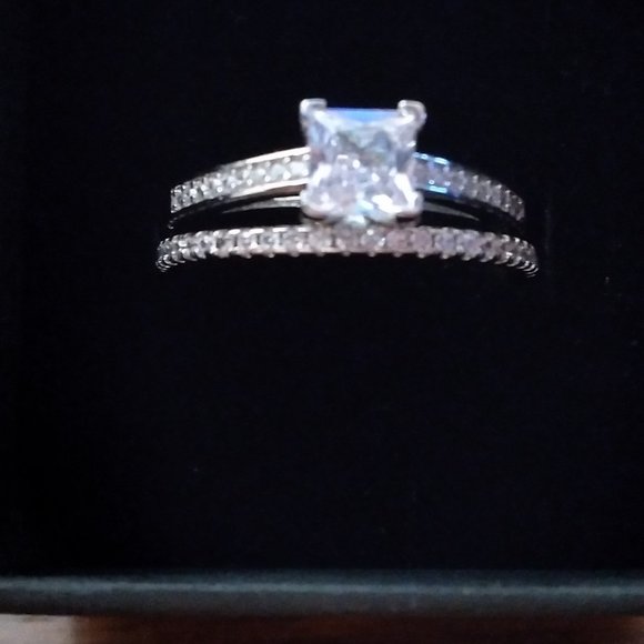 Princess Cut Engagement Set - Picture 1 of 3